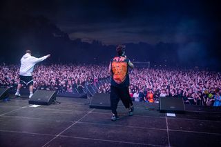 Juwenalia Śląskie w Katowicach gromadzą tysiące studentów pod sceną na Muchowcu