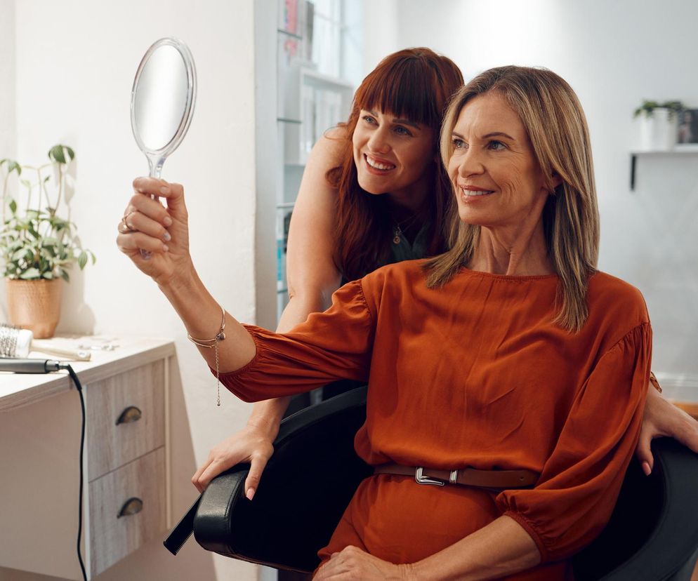 Triki na piękną skórę i włosy po 60. Będziesz zbierać same komplementy