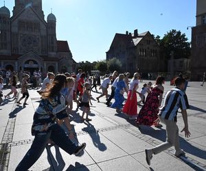 Rudzko Potańcówka - jako bywało, czyli taneczne rytmy na rynku w Rudzie Śląskiej