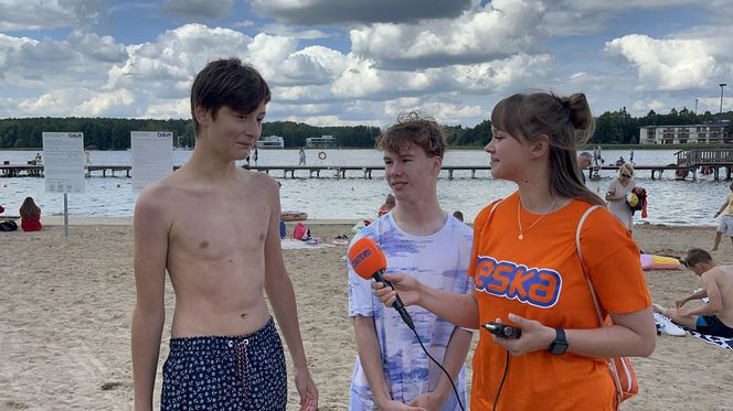 Wakacyjny patrol Eska Summer City na olsztyńskiej Plaży Miejskiej