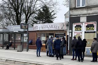 Gorzowianie tłumnie ruszyli po pączki! Tak wyglądały kolejki pod cukierniami i pączkarniami