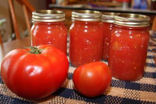 Przetwory z pomidorów – co można zrobić z pomidorów: przepisy