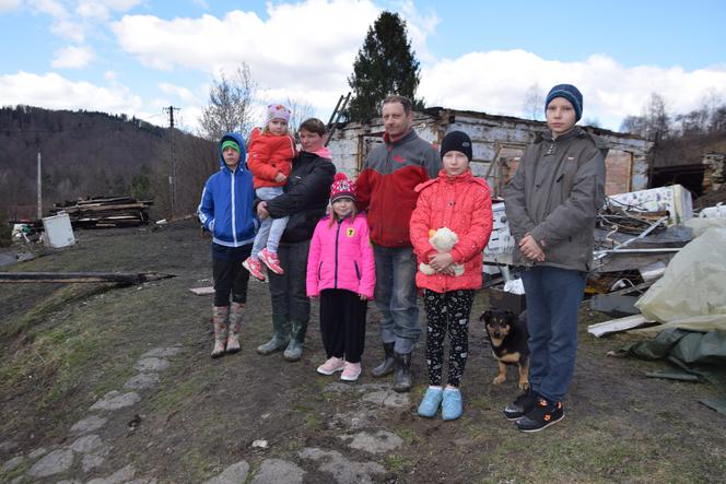 Zobaczyła płąnące piekło i straciła głos