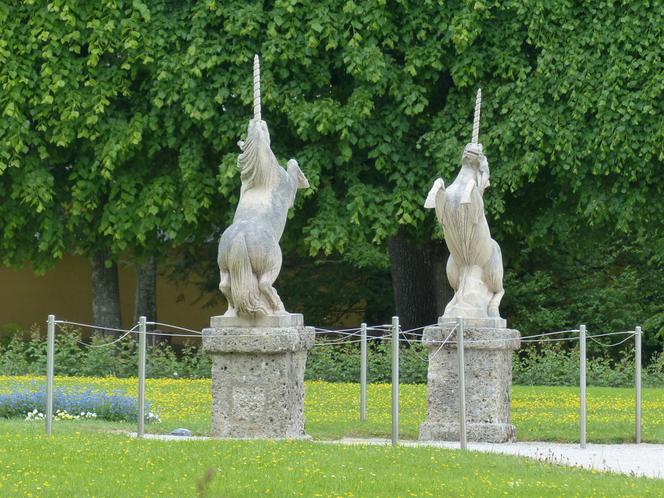 1. Pomnik rodziny jednorożców - wniosek nr L003