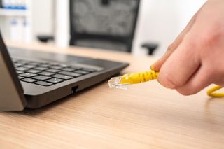 Od 2026 roku szybki internet obowiązkowy w domach jednorodzinnych. To pomysł Ministerstwa Cyfryzacji