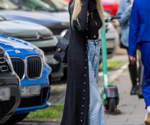 Monika Olejnik w butach Miu Miu za krocie i porwanych dżinsach! Ta stylizacja szokuje