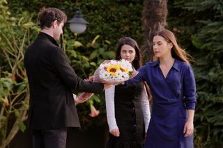 Miłość i nadzieja, odcinek 305: Sila, Levent, Bahar