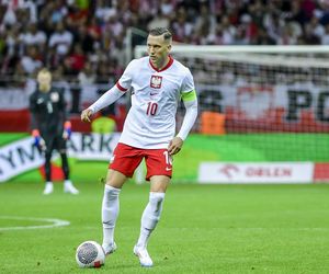 Żona Piotra Zielińskiego to prawdziwa piękność! Po zmianie kapitana będzie nową Anną Lewandowską? 