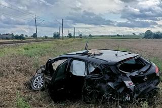 Poważny wypadek w Gronówku pod Toruniem. Auto zderzyło się z pociągiem