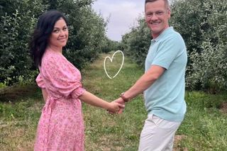 M jak miłość nowy sezon. Piotrek (Marcin Mroczek), Kinga (Katarzyna Cichopek) na planie