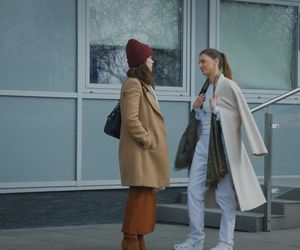 M jak miłość odcinek 1871 ostatni - finał sezonu. Kasia (Paulina Lasota), laborantka Anna Sokołowska (Katarzyna Russ) 