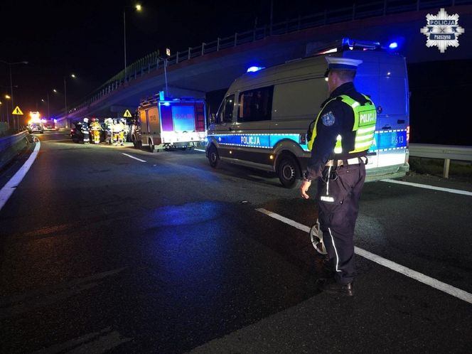 Dantejskie sceny na DK1. W kraksie brało udział 9 pojazdów. Zaczęło się od kierowcy bmw
