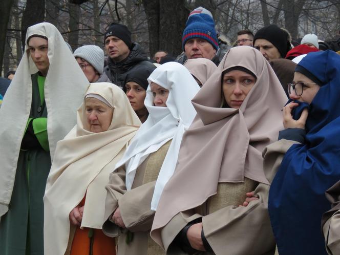 Misterium Męki Pańskiej na kalwaryjskim wzgórzu w Piekarach Śląskich