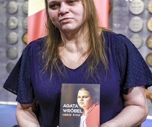 Dawno niewidziana Agata Wróbel pojawiła się na premierze autobiografii. Tak dziś wygląda medalistka olimpijska