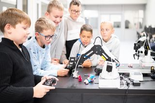 FabLab powered by WIŚNIOWSKI - otwarcie