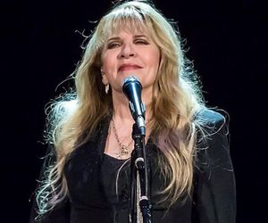 Kontuzja zatrzymuje Stevie Nicks. Nadchodzące koncerty wokalistki zostały przełożone 