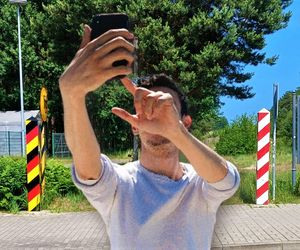 Za selfie można słono zapłacić, a nawet trafić do aresztu. Nowe przepisy będą bezlitosne