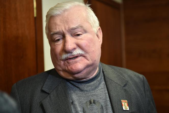 Lecha Wałęsa modli się za wnuczkę.