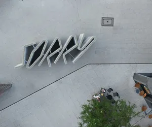 SORRY: Rajkowska przeciw łamaniu praw migrantów 