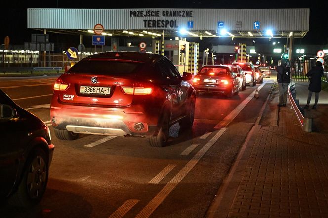 Granica z Białorusią częściowo otwarta. 270 tirów w kolejce pod Koroszczynem