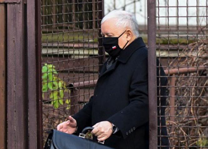 Jarosław Kaczyński w drodze do sejmu