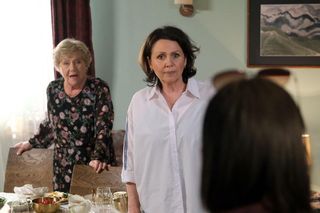 M jak miłość odc. 1881. Agnes Rotke (Amanda Mincewicz), Marysia (Małgorzata Pieńkowska), Barbara (Teresa Lipowska)