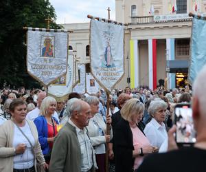 75 lat temu obraz Matki Boskiej w Lublinie zapłakał. Wierni uczcili rocznicę „Cudu lubelskiego” procesją różańcową