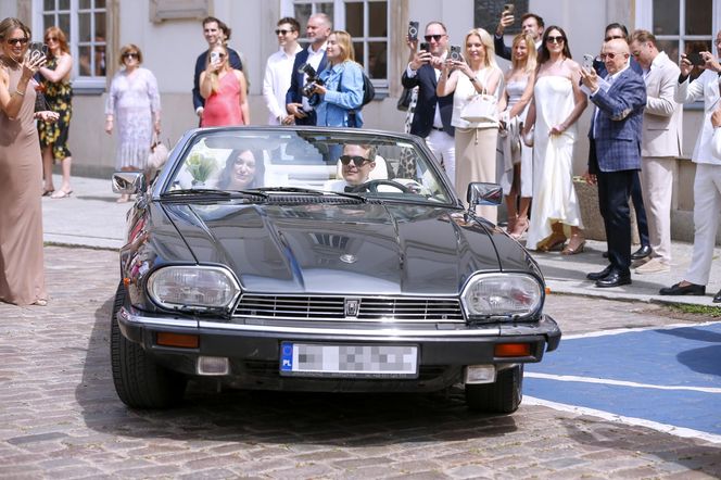 Ślub jak z bajki! Syn Marioli Bojarskiej-Ferenc powiedział tak. Panna młoda nie ukrywała brzuszka