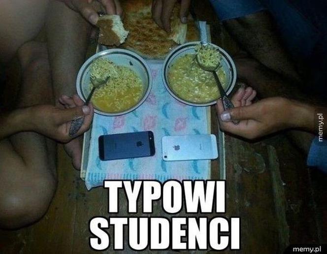 Początek roku akademickiego 2022/2023. Zobacz najlepsze memy o studiach i studentach!