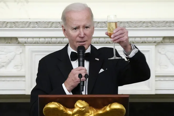 Joe Biden jest poważnie schorowany?! Donald Trump zarzucał mu demencję! Ile lat ma prezydent USA?