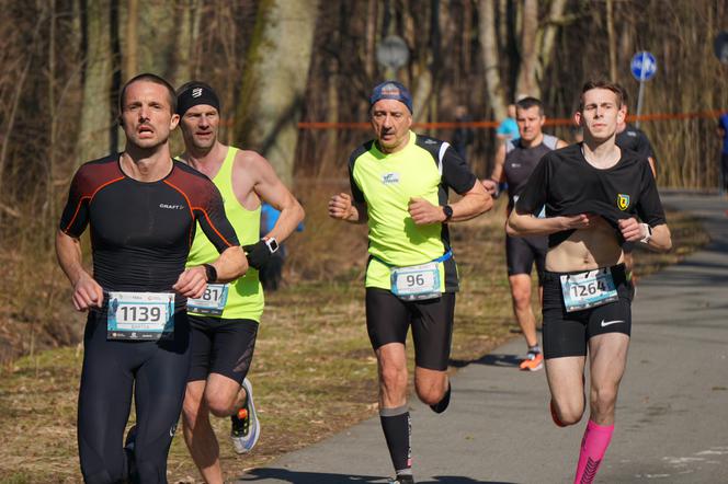 Bieg City TRAIL 2022 w bydgoskim Myślęcinku [GALERIA 20.03.2022]
