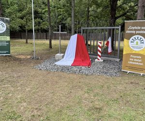 Młody żołnierz zginął na granicy z Białorusią. Odsłonili pomnik na jego cześć. „Niech będzie symbolem”