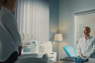 	M jak miłość odc. 1777. Artur Rogowski (Robert Moskwa), Krystyna Banach (Dorota Chotecka-Pazura)