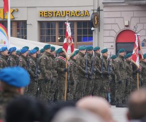 Bydgoszczanie uroczyście świętowali 11 listopada! Tak było na Starym Rynku