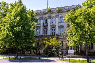 NADA Villa czyli Willa Gawrońskich w Warszawie - zdjęcia wnętrz zabytkowego pałacu i byłej ambasady