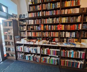 Księgarnio-kawiarnia De Revolutionibus Books w Krakowie