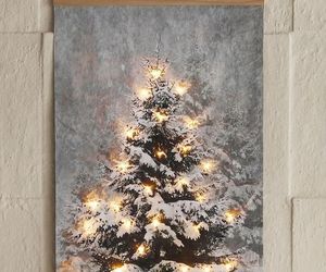 Świetlne dekoracje na Boże Narodzenie