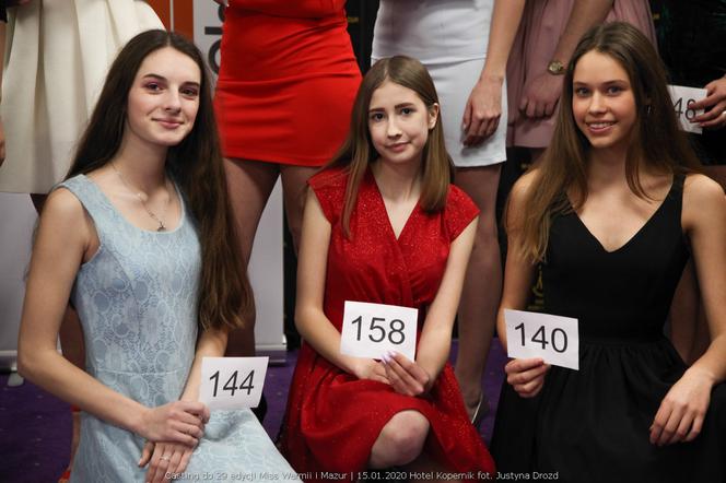 Miss Warmii i Mazur 2020. Dziewczyny zaprezentowały się w sukienkach koktajlowych