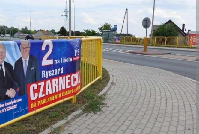 Była kara za nielegalnie wywieszone plakaty wyborcze kandydata PIS. Jest pomysł na co wydać ponad 90 tysięcy złotych