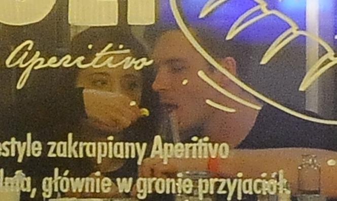 1 publ_Roznerski Mikołaj Adriana Kalska spacer restauracja