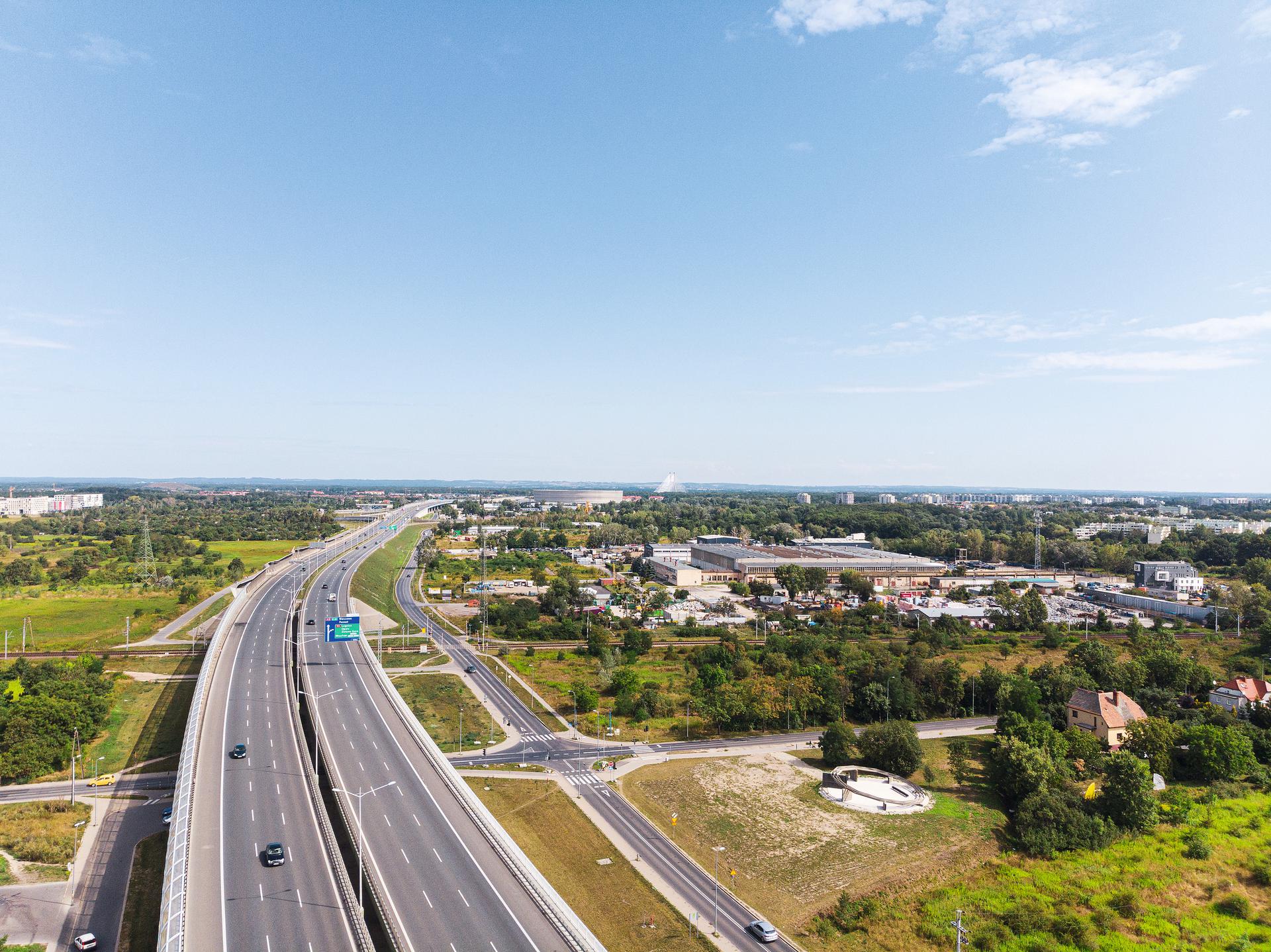 Kaplica wotywna przy Autostradowej Obwodnicy Wrocławia 6