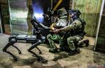 Robopies odwiedził i ćwiczył z warszawskimi policjantami