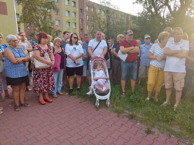 Starachowice to MY, nie Prezydent Materek. Mieszkańcy przeciw sprzedaży działek przy Leśnej