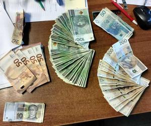 Narkotyki, broń i pieniądze. 43-latek w rękach płockich policjantów