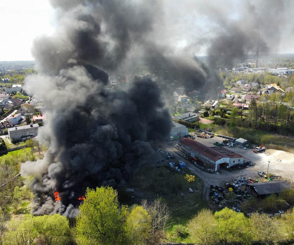Pożar hali magazynowej w Myszkowie 