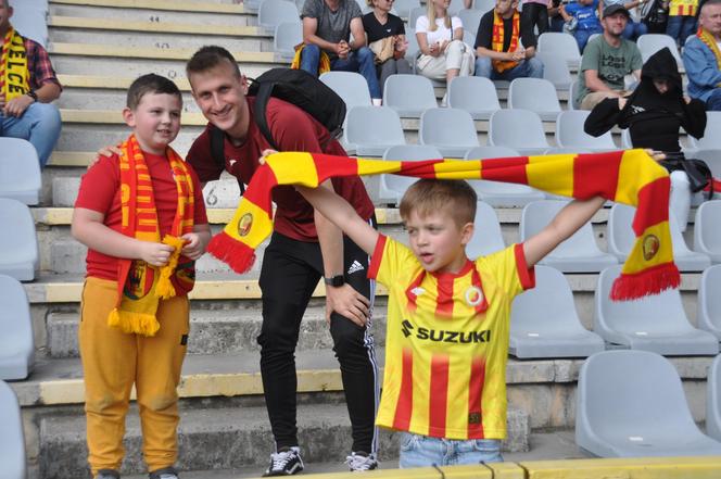 Korona Kielce - Ruch Chorzów. Zdjęcia kibiców na Suzuki Arenie