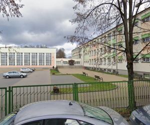 Najlepsze podstawówki w Białymstoku. Tu egzamin ósmoklasisty uczniowie napisali najlepiej