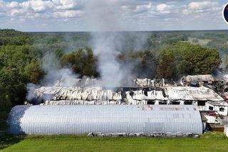 Gigantyczny pożar hali niedaleko Warszawy. Powołają specjalny zespół prokuratorski