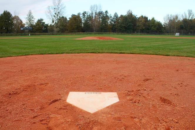 Pierwsze we Wrocławiu boisko do baseballu