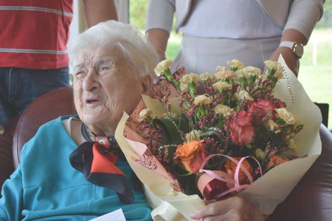 Piękny jubileusz pani Władysławy! Mieszkanka powiatu świeckiego skończyła 102 lata! [ZDJĘCIA]